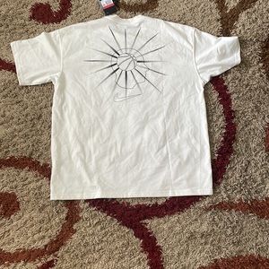 Men’s NWT Nike basketball t shirt
